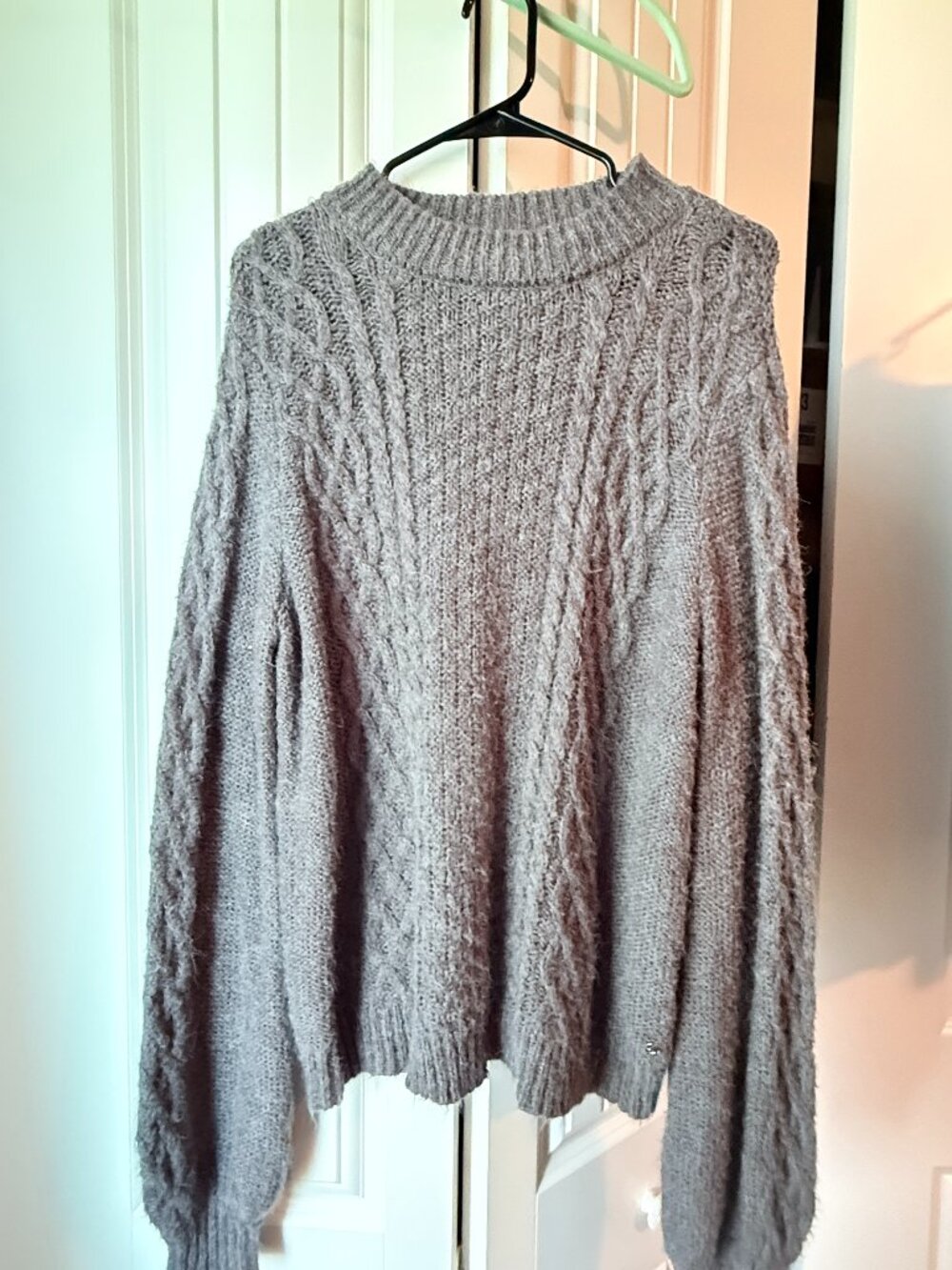 Volcom Cable knit sweater